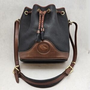 VTG Dooney & Bourke Bucket Drawstring Black & Brown Pebbled Leather  Purse